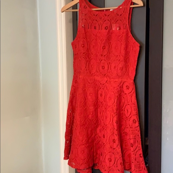 Red dress - Picture 1 of 2